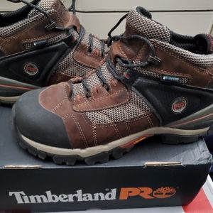 Composite toe work boots